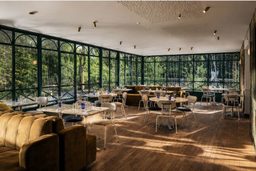 Le Loft Verrière des Belles Aires à Suresnes, salle de réception sous verrière